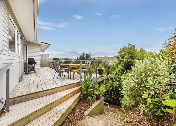  at 31 Spinnaker Drive, Whitby, Porirua