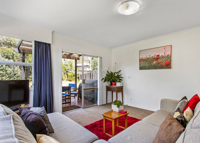  at 2/6 Mcdonald Crescent, Mount Wellington, Auckland