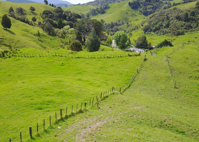  at 230 Takahue Saddle Road, Takahue