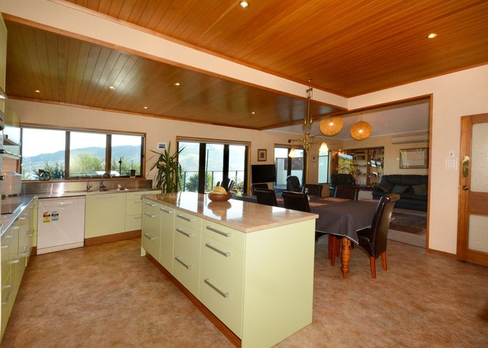  at 15 Mclelland Street, Macandrew Bay, Dunedin