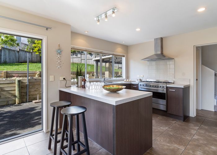  at 51 Kittiwake Drive, Schnapper Rock, Auckland