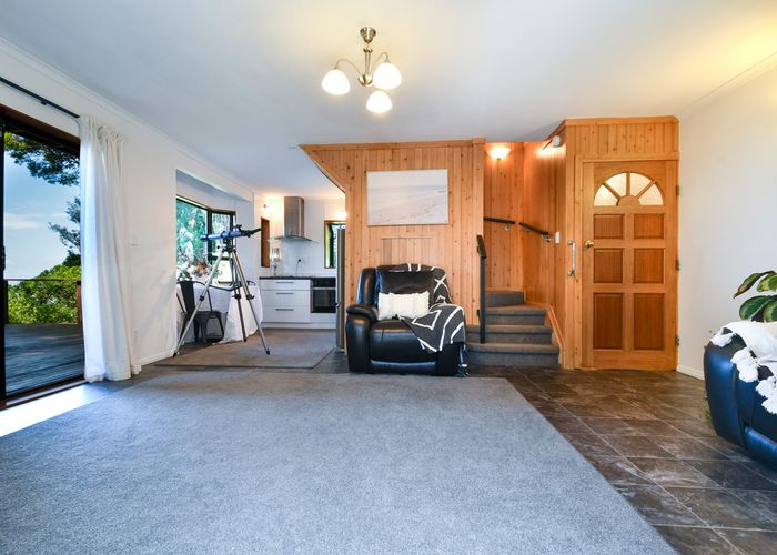  at 464 Scenic Drive, Waiatarua, Auckland