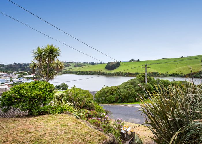 at 22 Oregon Street, Ocean Grove, Dunedin