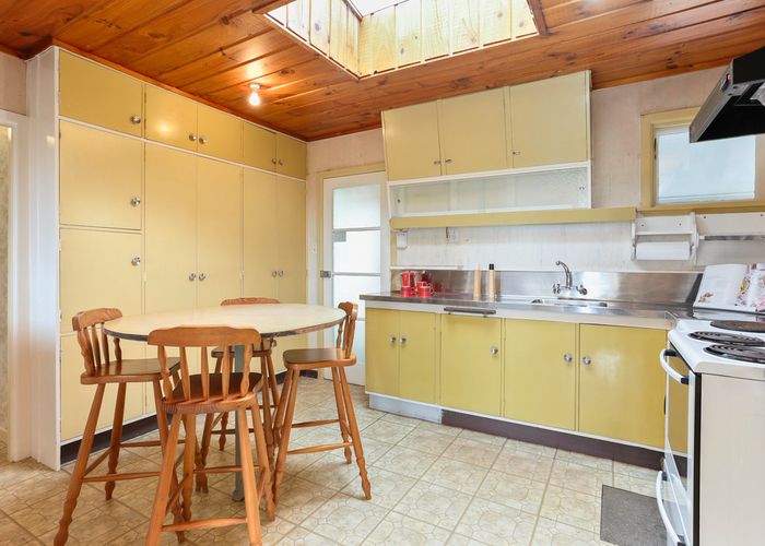  at 21 Mcentee Road, Waitakere, Auckland