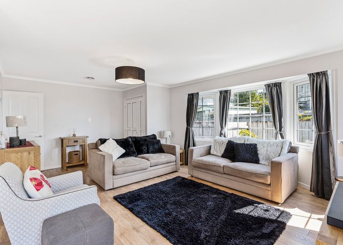  at 5 Ronald Algie Place, Saint Johns, Auckland