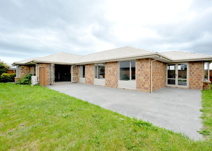  at 9 Kingsbridge Drive, Burwood, Christchurch