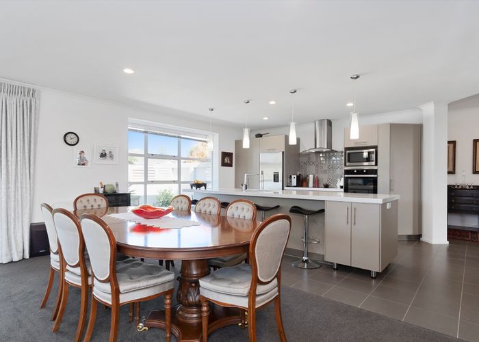  at 2 Kakapo Place, Pyes Pa, Tauranga