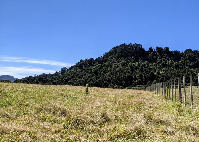  at 660 West Coast road, Makarau, Auckland