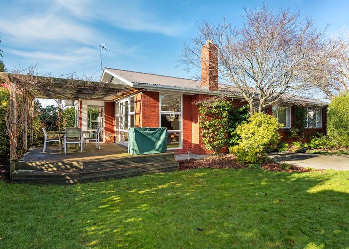  at 32 Rosedale Place, Avonhead, Christchurch
