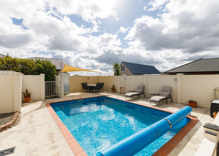  at 15 Sycamore Crescent, Fitzherbert, Palmerston North