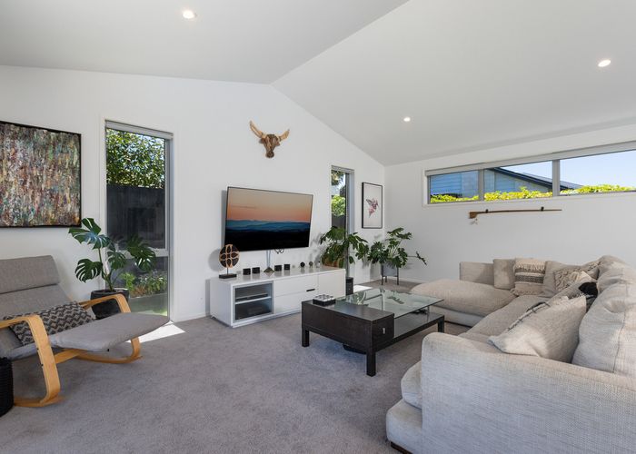  at 27 HIRIA CRESCENT, Papamoa Beach, Papamoa