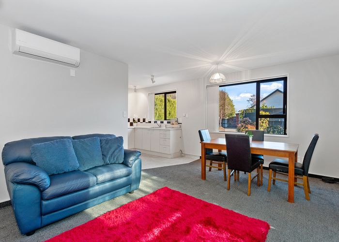  at 3 Farm Lane, Parklands, Christchurch