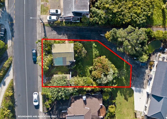  at 841 Beach Road, Browns Bay, Auckland