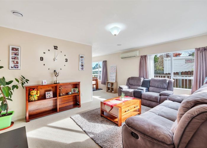  at 59 Triangle Road, Massey, Auckland