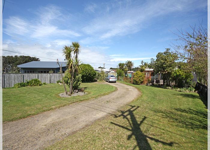  at 4 Holben Parade, Foxton Beach, Foxton