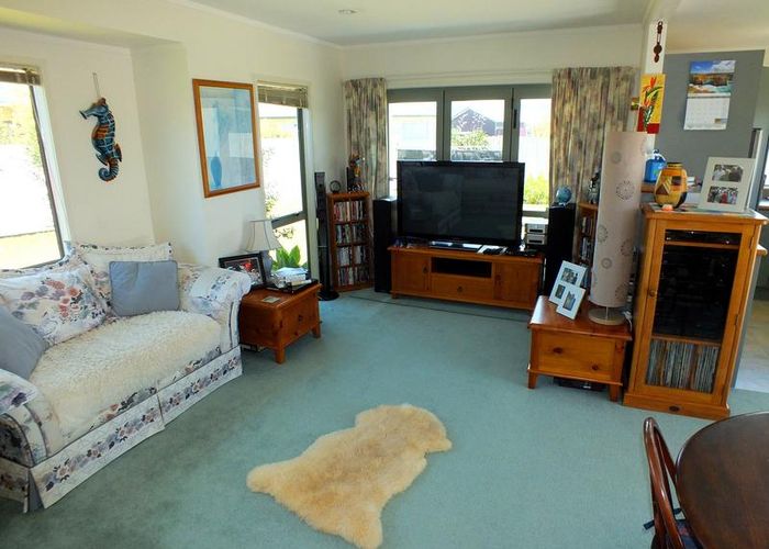  at 105 The Tee, Matarangi, Whitianga