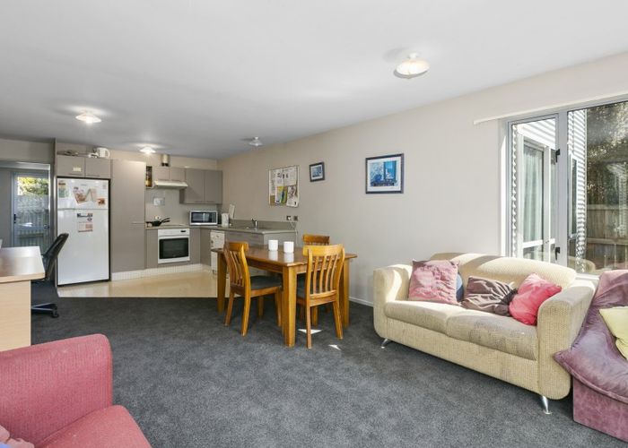  at 695 Castle Street, North Dunedin, Dunedin