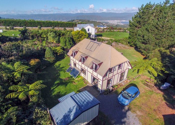  at 1 Hillcroft Road, Horokiwi, Wellington