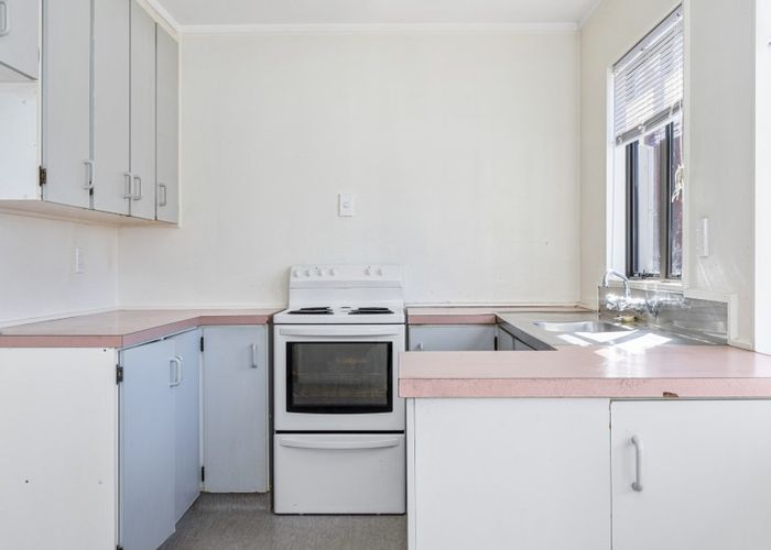  at 2/11 Robins Road, Judea, Tauranga