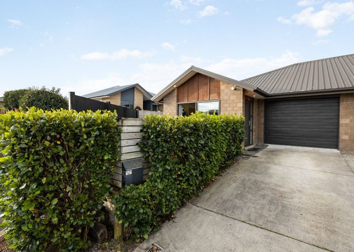  at 16A Iris Place, Grandview Heights, Hamilton, Waikato