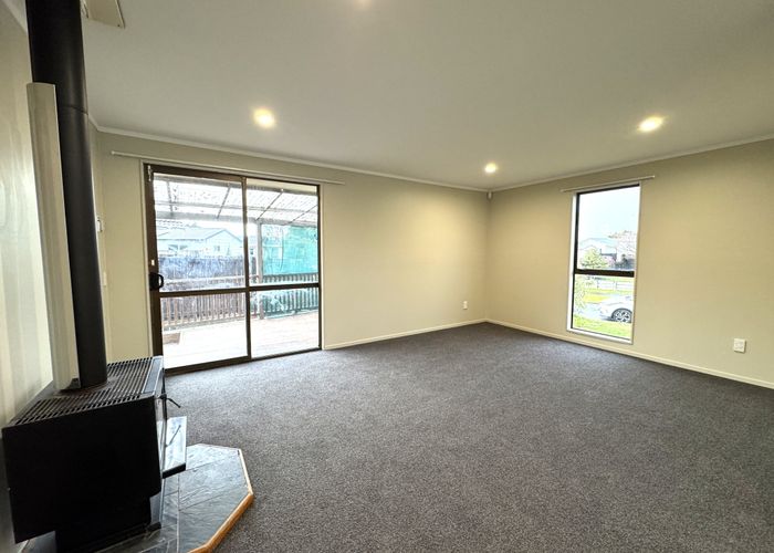  at 18 Cargill Grove, Kelvin Grove, Palmerston North, Manawatu / Whanganui
