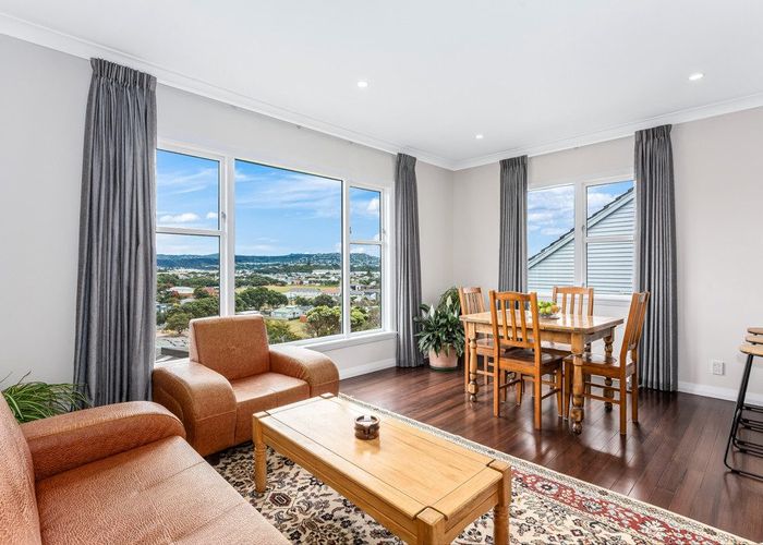  at 18 Elphinstone Avenue, Strathmore Park, Wellington, Wellington