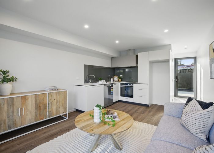  at 2/13 Warrington Street, Mairehau, Christchurch City, Canterbury