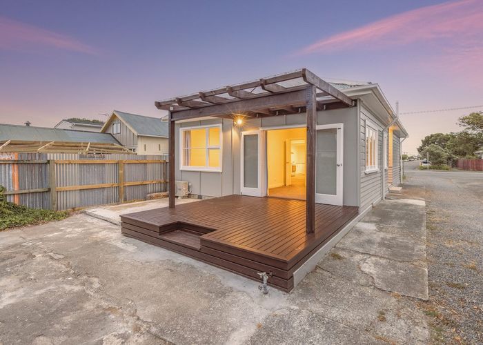  at 396 Keyes Road, New Brighton, Christchurch