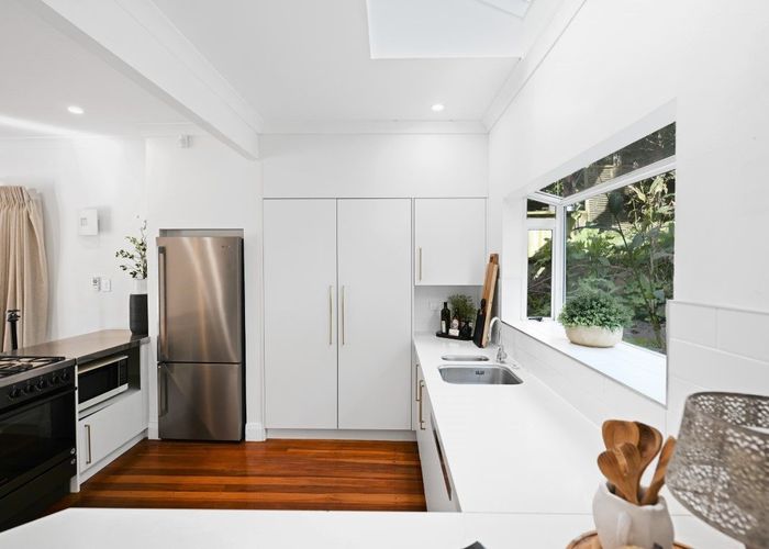  at 37 Awatere , Beerescourt, Hamilton