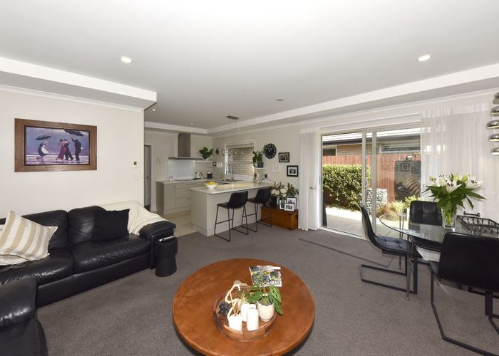  at 4/198 Racecourse Road, Upper Riccarton, Christchurch City, Canterbury