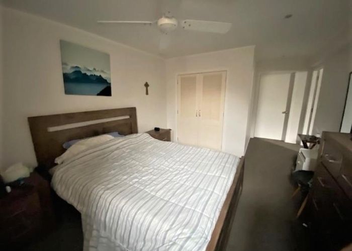  at 1B Gaede Terrace, Sunnyvale, Waitakere City, Auckland