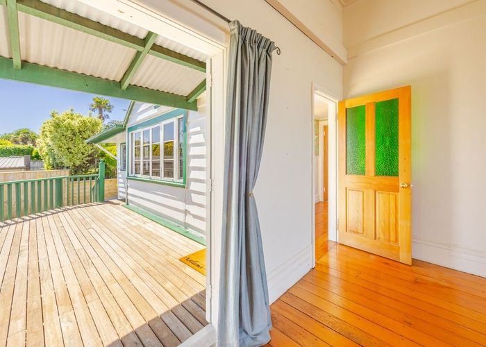  at 42 Cameron Road, Bluff Hill, Napier, Hawke's Bay