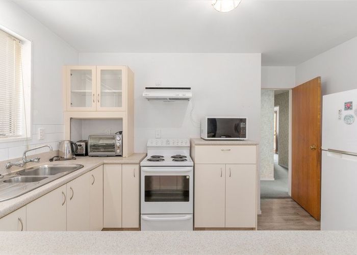  at 2/437 Main South Road, Hornby, Christchurch