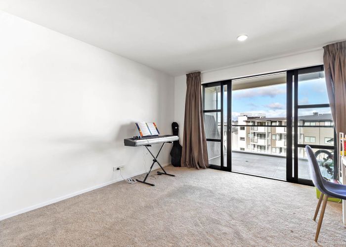  at 202/46 Rosedale Road, Rosedale, Auckland