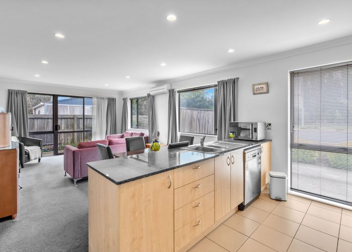  at 1/335 Main South Road, Hornby, Christchurch City, Canterbury