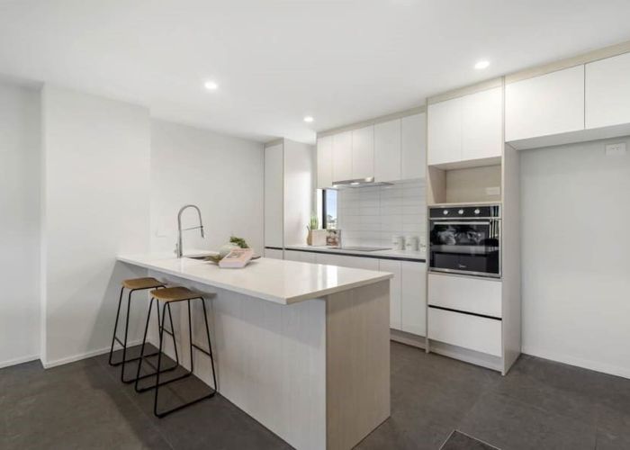  at 198 Forrest Hill Road, Forrest Hill, North Shore City, Auckland