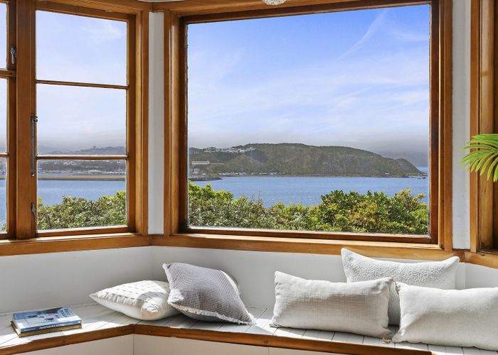 at 93 View Road, Houghton Bay, Wellington