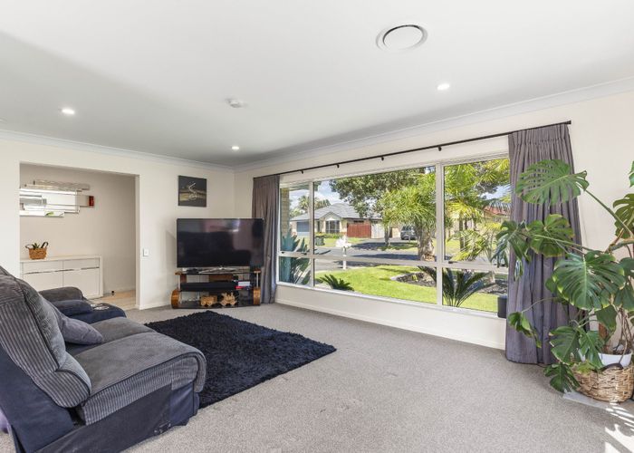  at 7 Croftview Road, Wattle Downs, Auckland