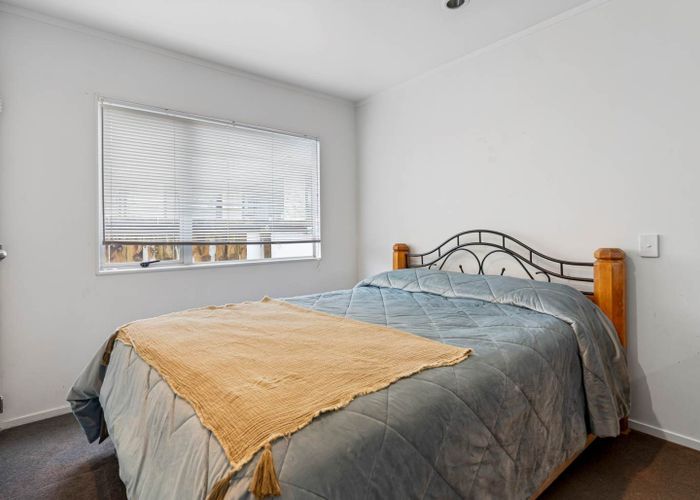  at 20A Nogat Avenue, Papatoetoe, Manukau City, Auckland