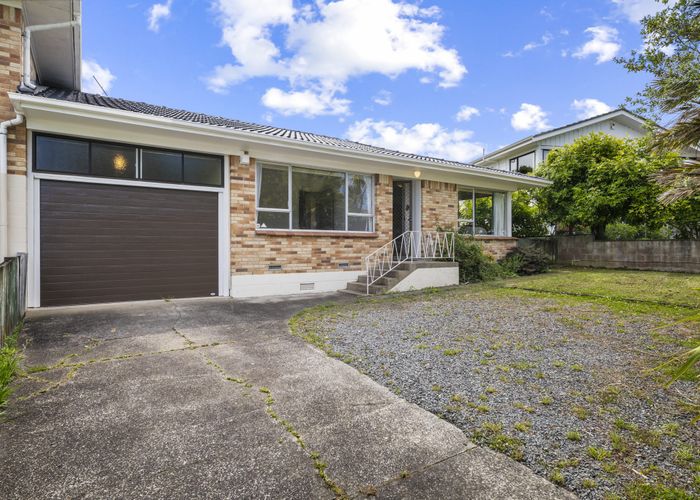  at 2A Ravenwood Drive, Forrest Hill, North Shore City, Auckland