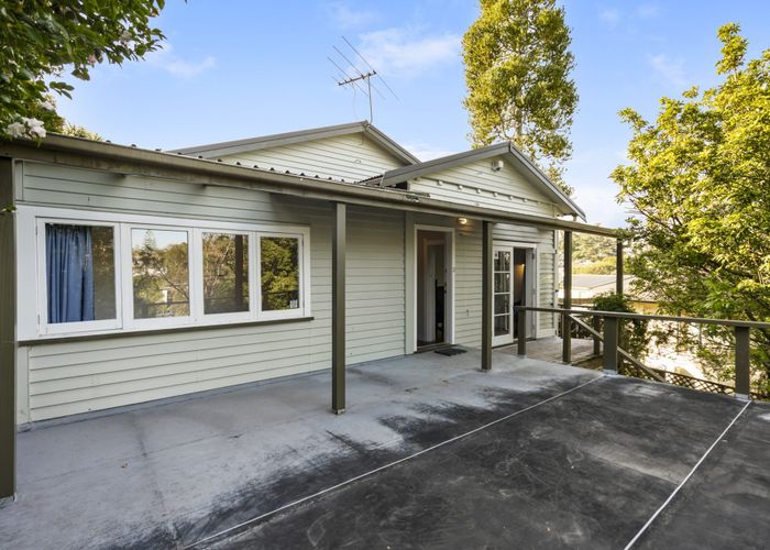  at 18 Dundale Avenue, Blockhouse Bay, Auckland City, Auckland
