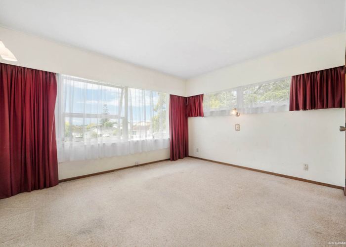  at 5 Cheryl Place, Hillcrest, Auckland