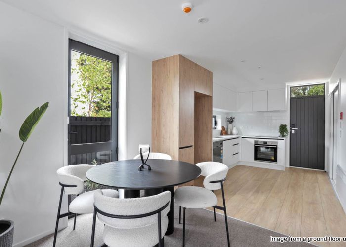  at 7/3 Treasure Lane, Te Atatu South, Waitakere City, Auckland