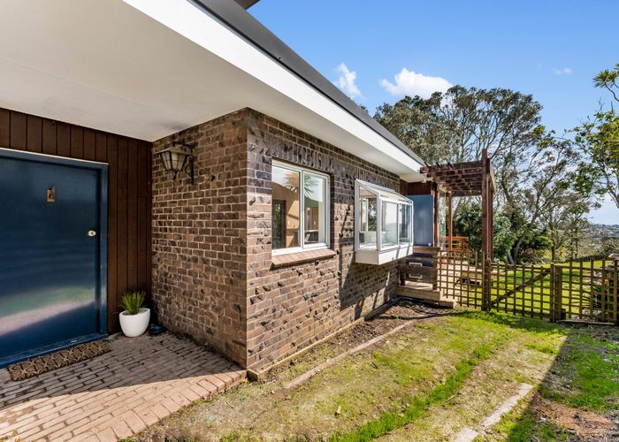  at 603 East Coast Road, Browns Bay, Auckland