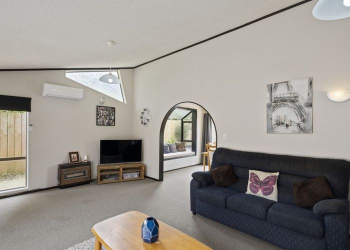  at 1 Cedar Place, Westown, New Plymouth