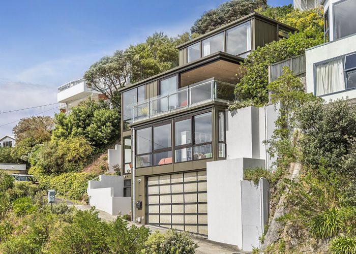  at 127 Te Anau Road, Hataitai, Wellington
