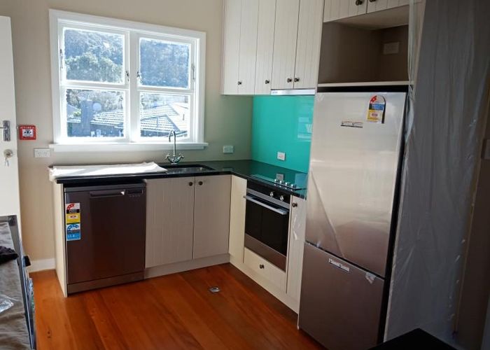  at 2/41 Victoria Street, Alicetown, Lower Hutt, Wellington