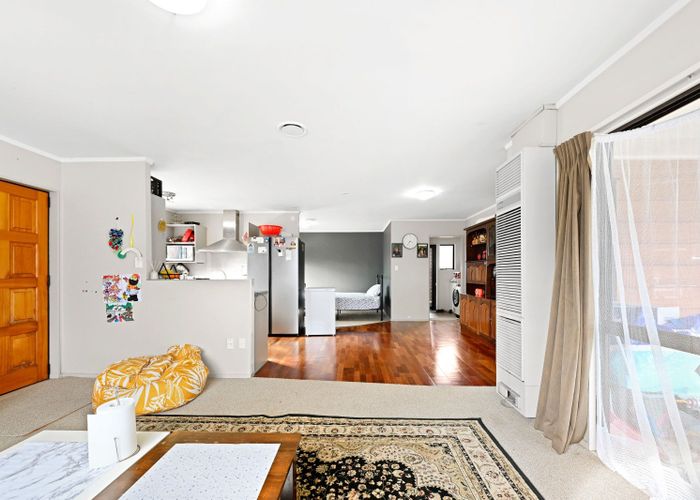  at 3 Ensign Place, Flagstaff, Hamilton