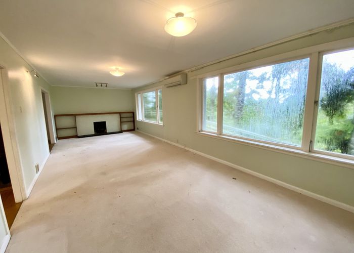  at 12 Manuka Road, Titirangi, Waitakere City, Auckland
