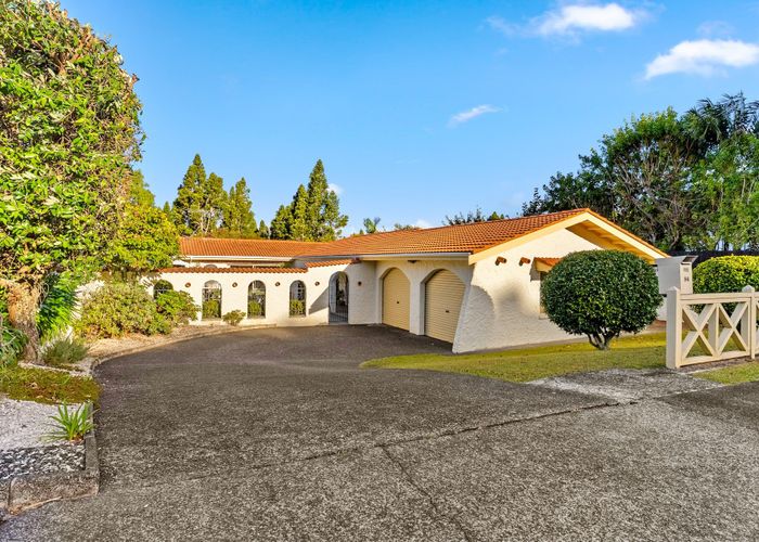  at 84 Chelsea View Drive, Chatswood, North Shore City, Auckland